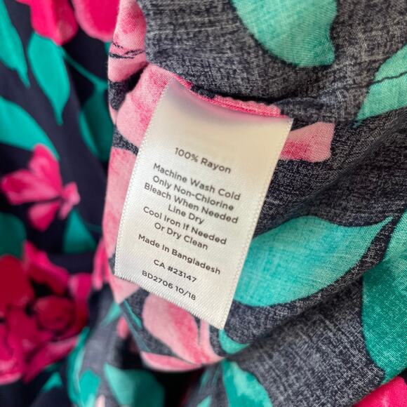 Talbots Size S/P Black Pink Green Floral blouse - Picture 6 of 9